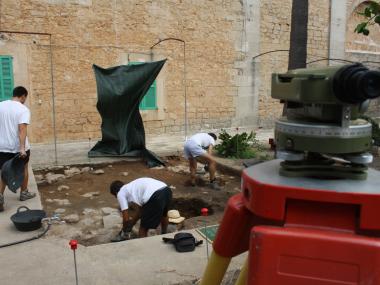 Procés d'excavació a la rectoria