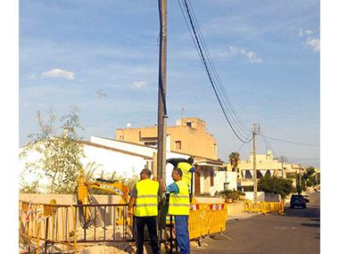 L’Ajuntament inicia les tasques de soterrament de cablejat elèctric a la Colònia