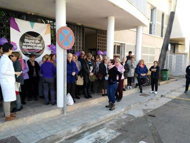 Fotos del Dia Internacional Contra la Violència de Gènere a ses Salines	