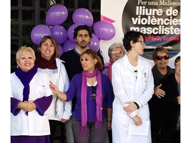 Fotos del Dia Internacional Contra la Violència de Gènere a ses Salines	