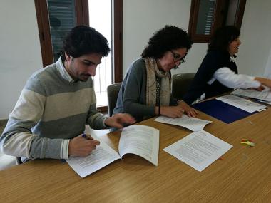 L'Ajuntament de Ses Salines firma dos convenis amb l'IMAS per a la concessió d'ajudes i suport psicosocial als col·lectius i famílies en situació de risc