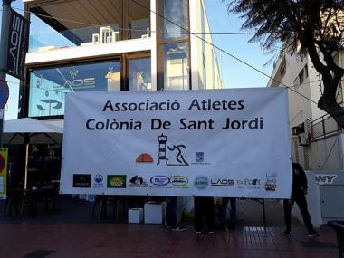 Els saliners i coloniers acabam l'any fent esport