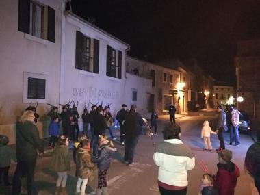 Els dimonis van fer de les seves tota la nit ?? fins que Sant Antoni els tornà enviar a l'infern!!! ?